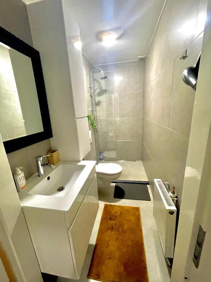 Residentie De Eikhof Apartment